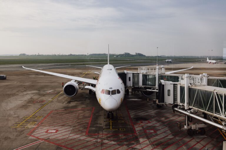 如何把机票卖给全世界？中国大型航空公司携手 Antom升级跨境支付基础设施，开辟出海新业务